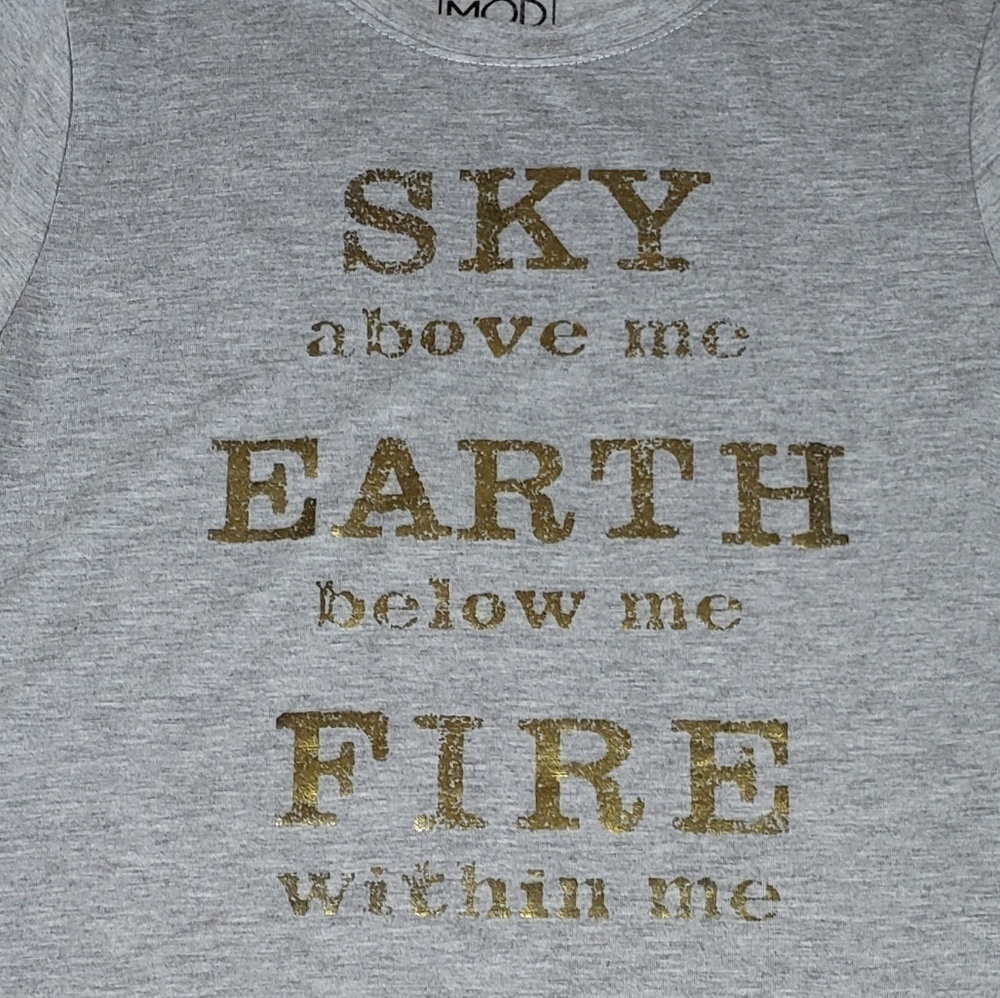 Modern Lux Graphic T Shirt S